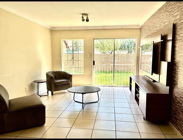 2 BEDROOM SECTIONAL TITLE FOR SALE IN EQUESTRIA